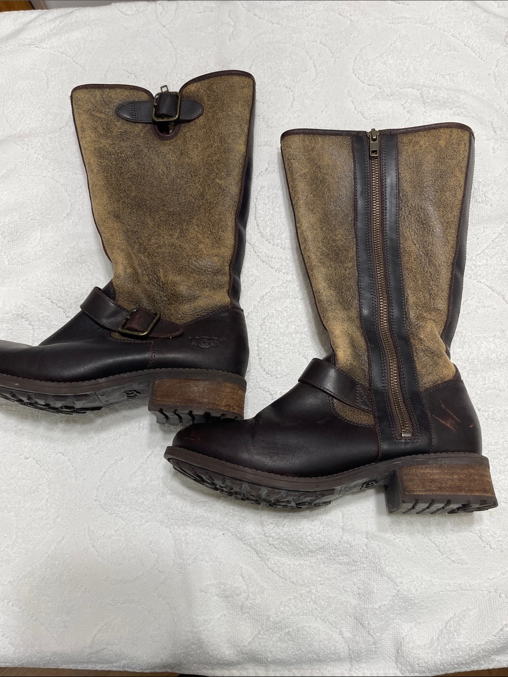 UGG Chancery Boots - Sz 7